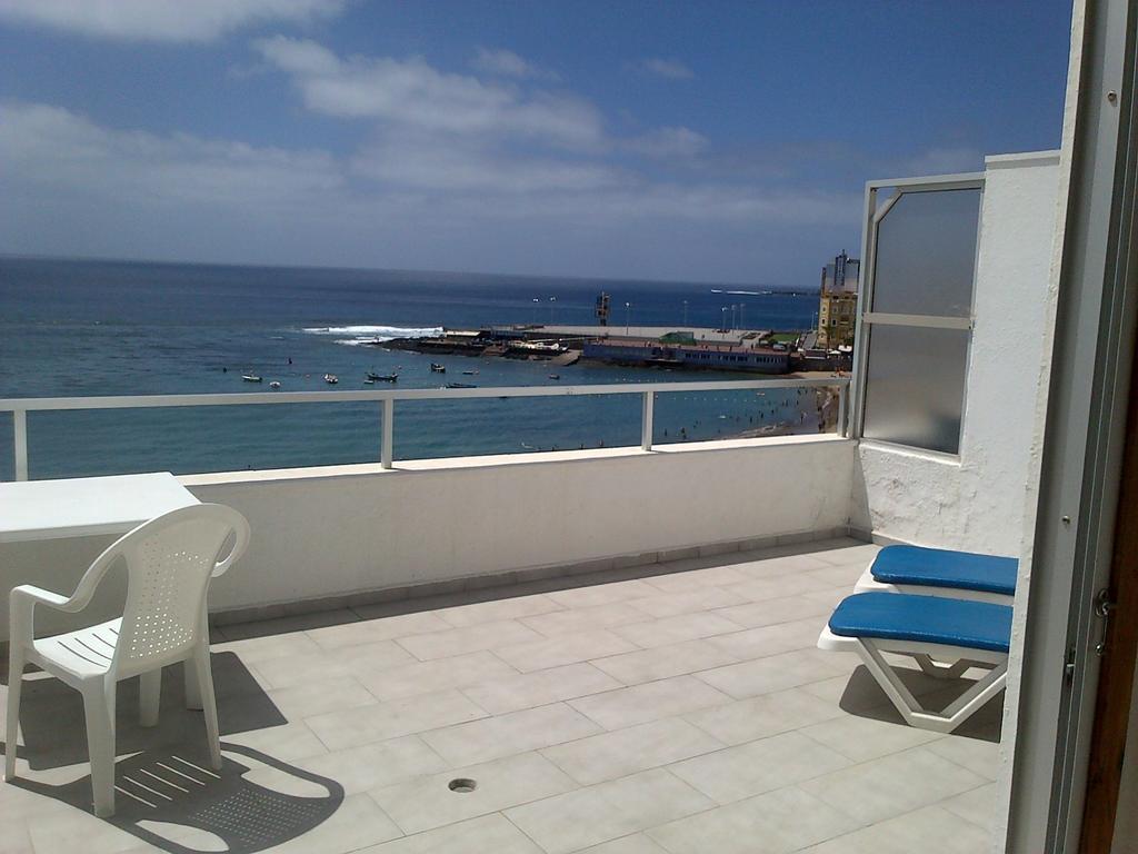 Apartamentos Luz Playa Las Palmas de Gran Canaria Pokoj fotografie